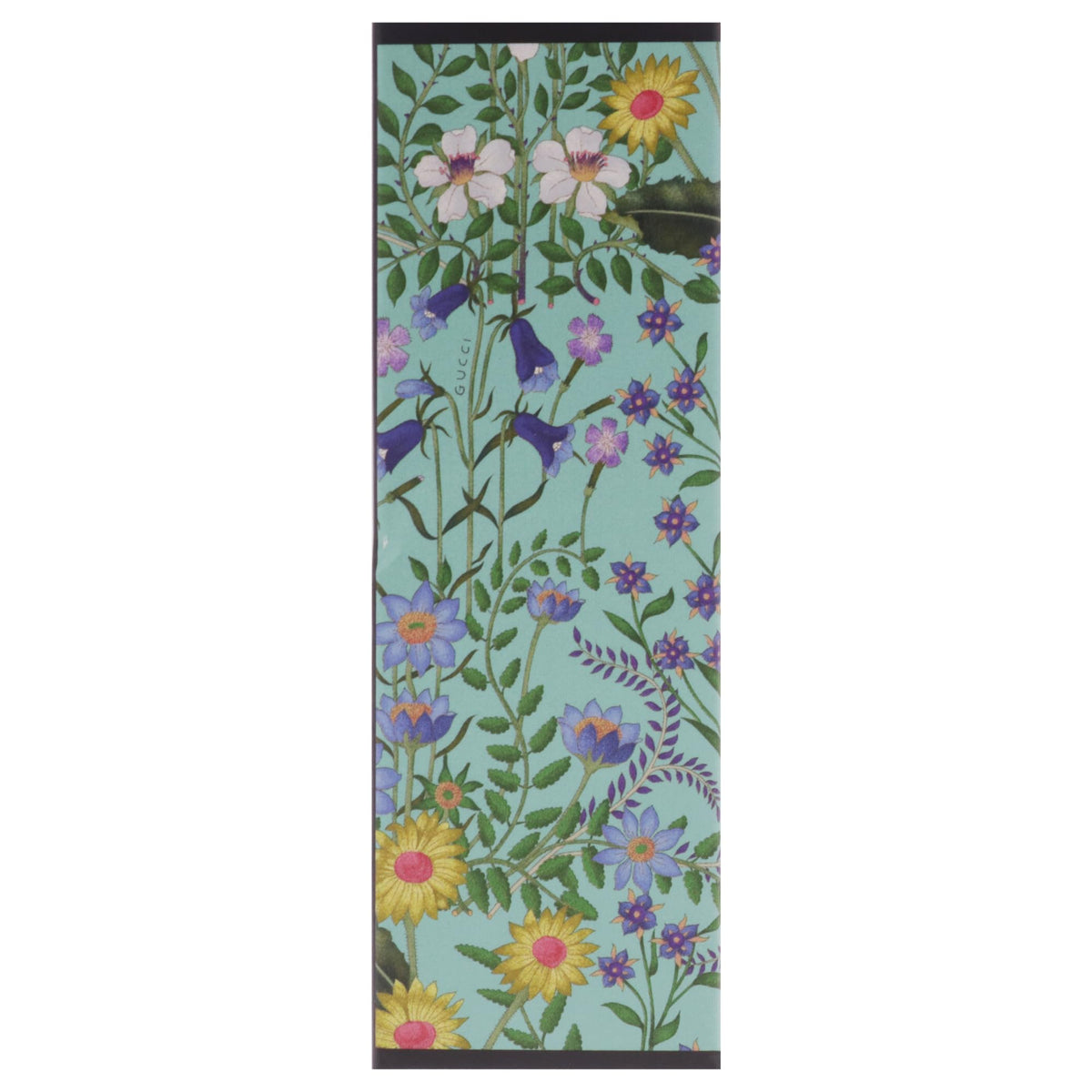 Gucci Flora Gorgeous Jasmine lifestyle shot ideal for morning routines and confidence.