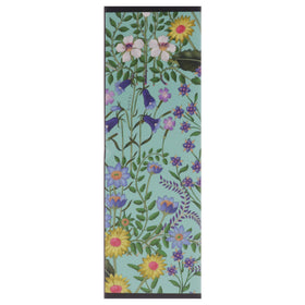 Gucci Flora Gorgeous Jasmine lifestyle shot ideal for morning routines and confidence.
