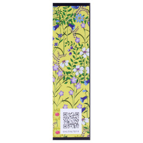 Gucci Flora Gorgeous Orchid wrist application shows how to target pulse points for lasting sillage.