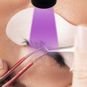 HAICHER UV lamp in studio scene, demonstrates efficient curing during lash sessions