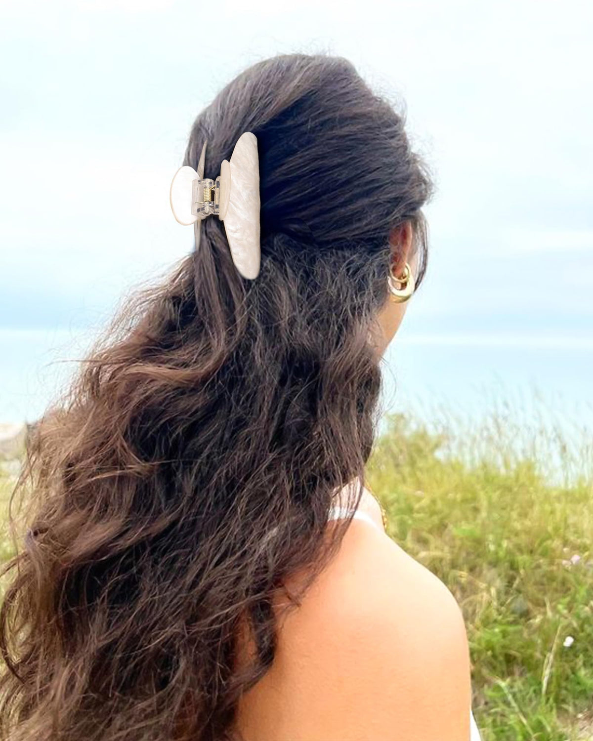 HAIMEIKANG marble navy hair clip close-up for secure hold.
