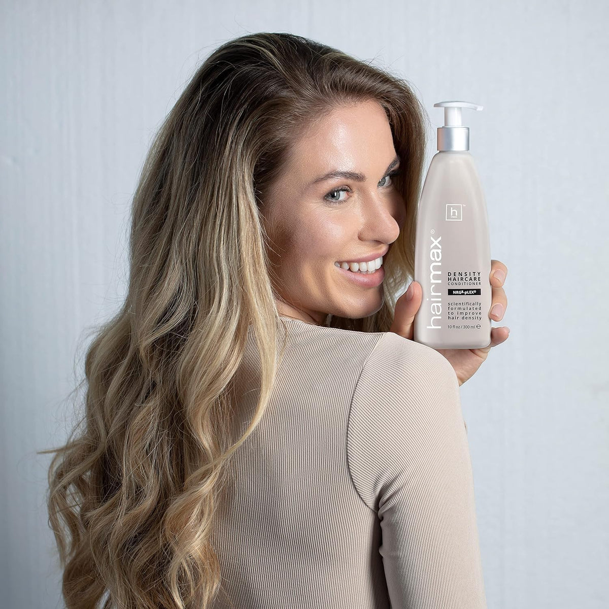Hairmax Density Duo Pack image highlights the complete thinning hair care system.