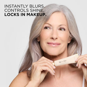 HALEYS Re-fine makeup-grip texture on brush tip helps application