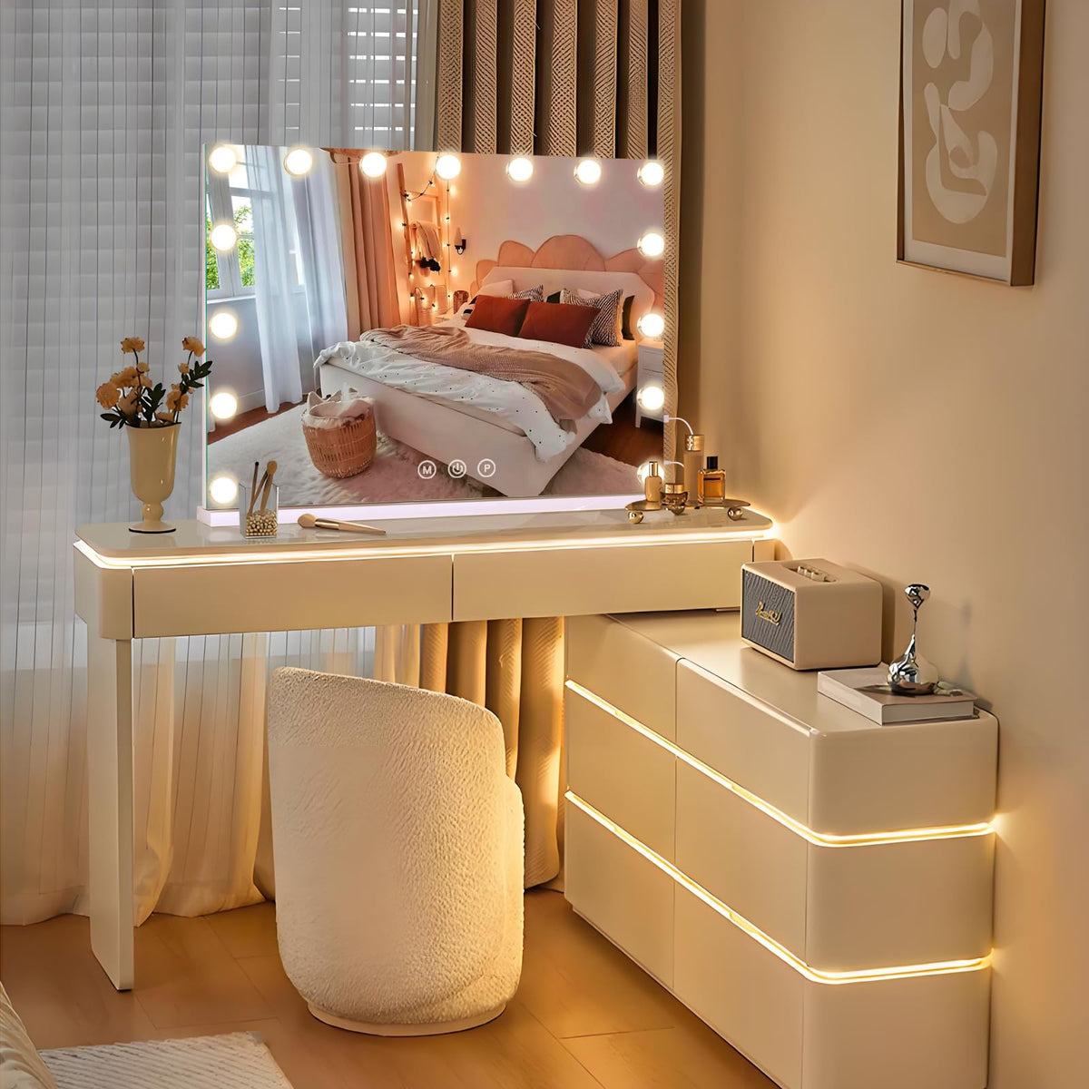 Halumao vanity mirror can be desk-top or wall mounted for flexible placement.