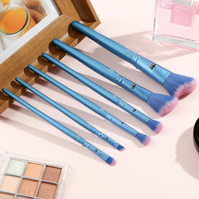 Hamowtux Stitch foundation brush for even skin tone and smooth finish