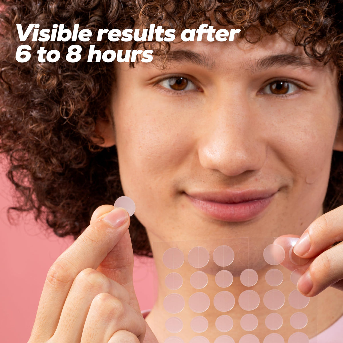 Hanhoo hydrocolloid patch absorbing fluid from blemish