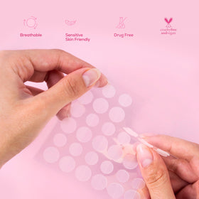 Night-time application: Hanhoo patch on cheek for blemish care