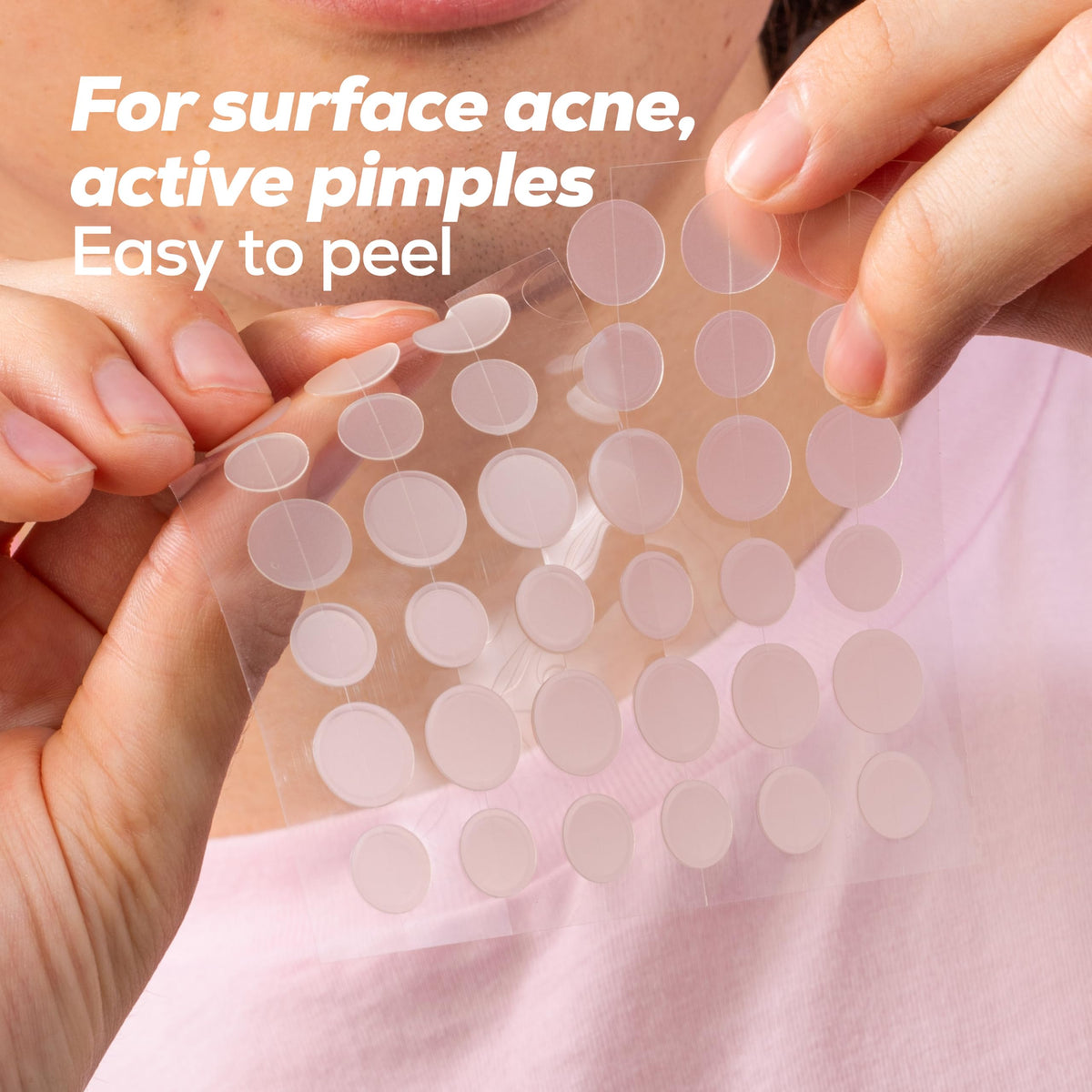 HANHOO Hydrocolloid Patches shield blemishes from irritants while absorbing oil.