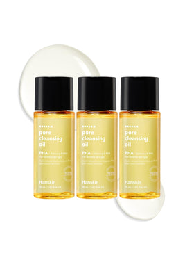 Hanskin PHA Pore Cleansing Oil mini set packaging highlights travel-friendly design.