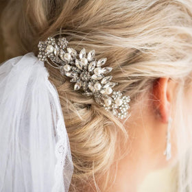 Hapibuy updo hair comb ideal accessory for wedding celebrations and elegant occasions.