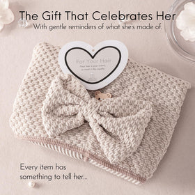 Happy Lolli Power Shower gift box beige showcases a ready-to-gift set