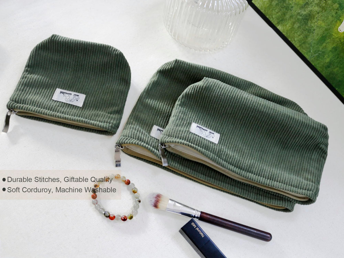 HappyHeidi bag flat bottom for stable standing on surfaces.