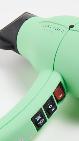 Harry Josh Pro Tools Pro Dryer 2000 wide nozzle enables quick section drying.