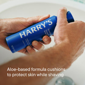 Harry's ergonomic Truman handle offers non-slip control for a steady shave.