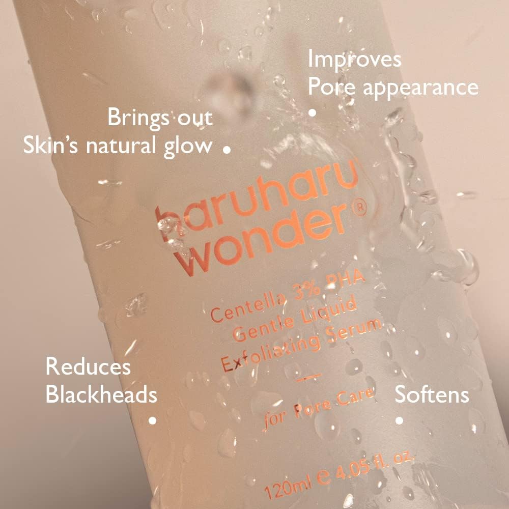 Pump close-up of HARUHARU Wonder serum for easy daily application.