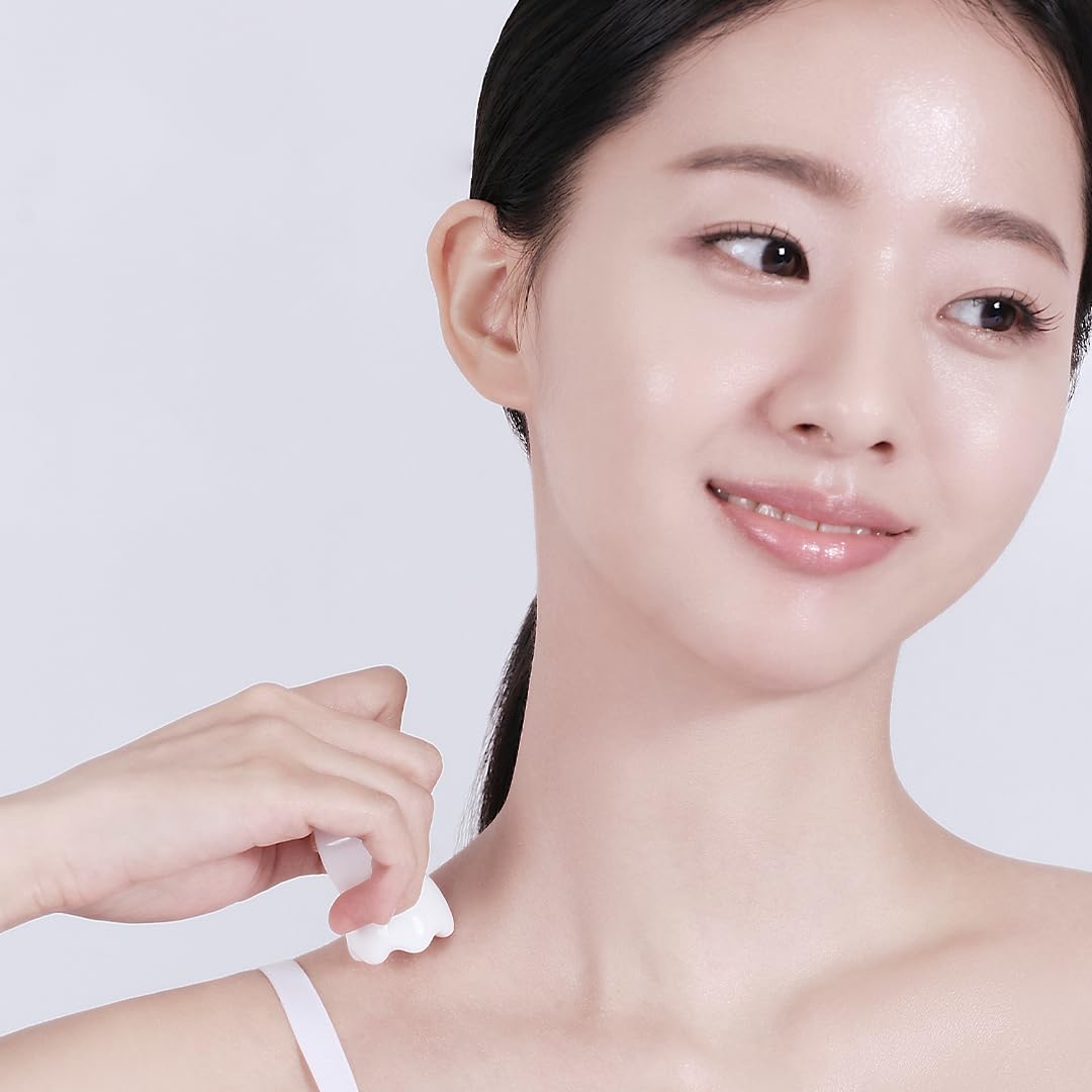 HAUA Ring Gua Sha slip-resistant grip supports steady serum-assisted massage.