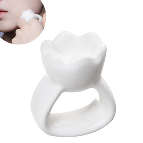 HAUA Ring Gua Sha ergonomic handle enables precise face massage control.