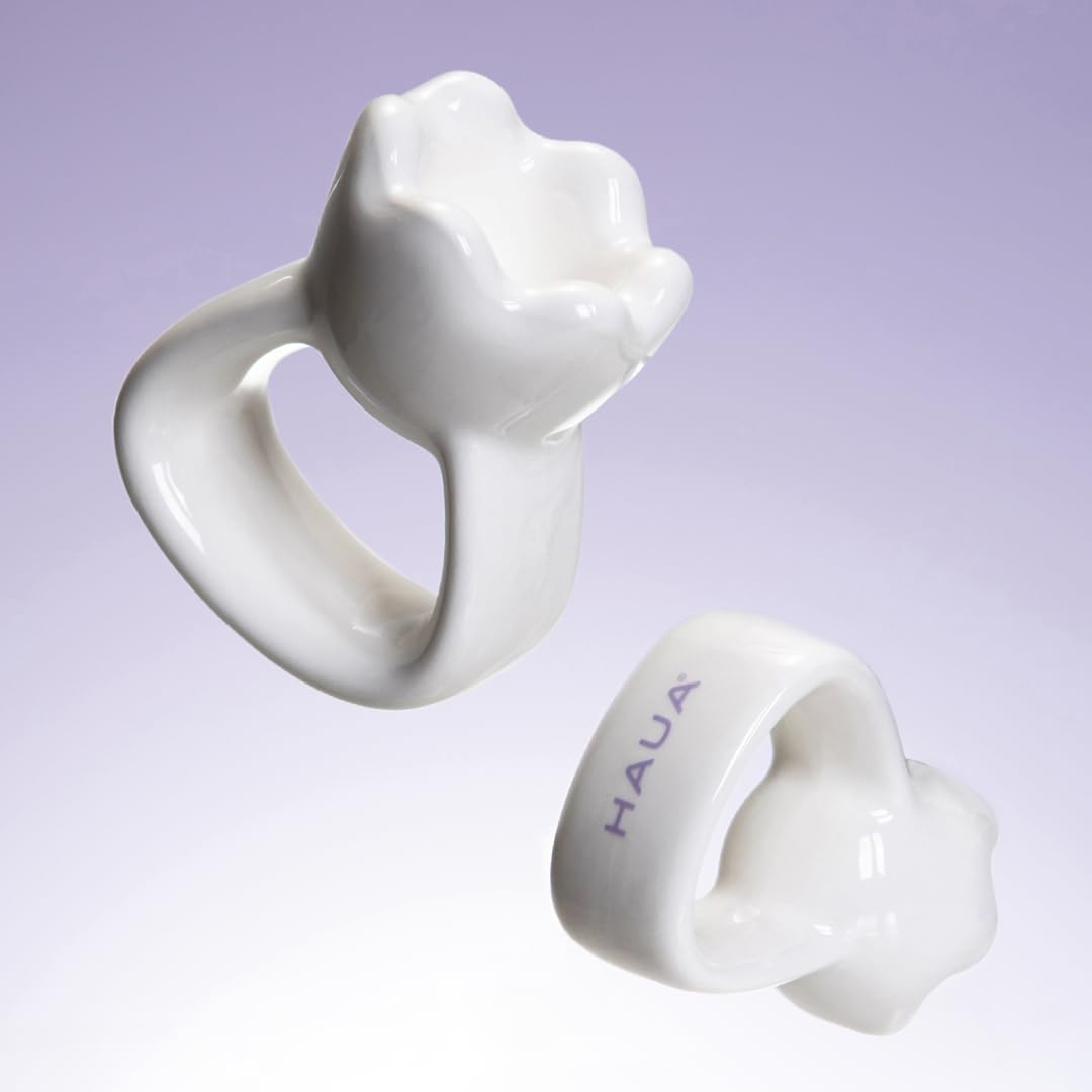 HAUA Ring Gua Sha makes a thoughtful gift idea for skincare lovers.