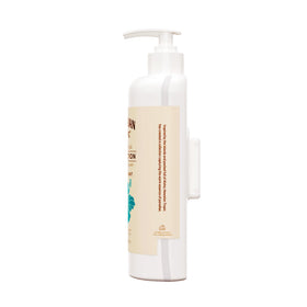 Hawaiian Tropic Silky Coconut shampoo bottle scent evokes tropical refreshment.