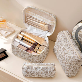 HBselect cotton quilted bag with gold zipper detail keeps items neatly organized