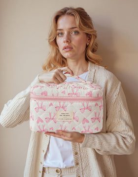 HBselect floral gift-ready bag, a thoughtful present for birthdays and holidays.