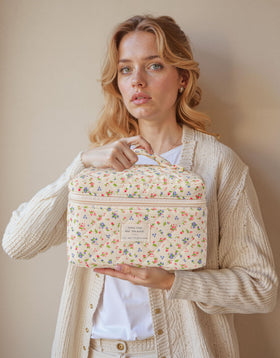 HBselect multi-purpose cosmetic bag for travel, gift-ready and stylish.