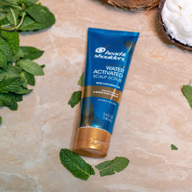 Head and Shoulders Royal Oils scrub rinse after pre-wash treatment.