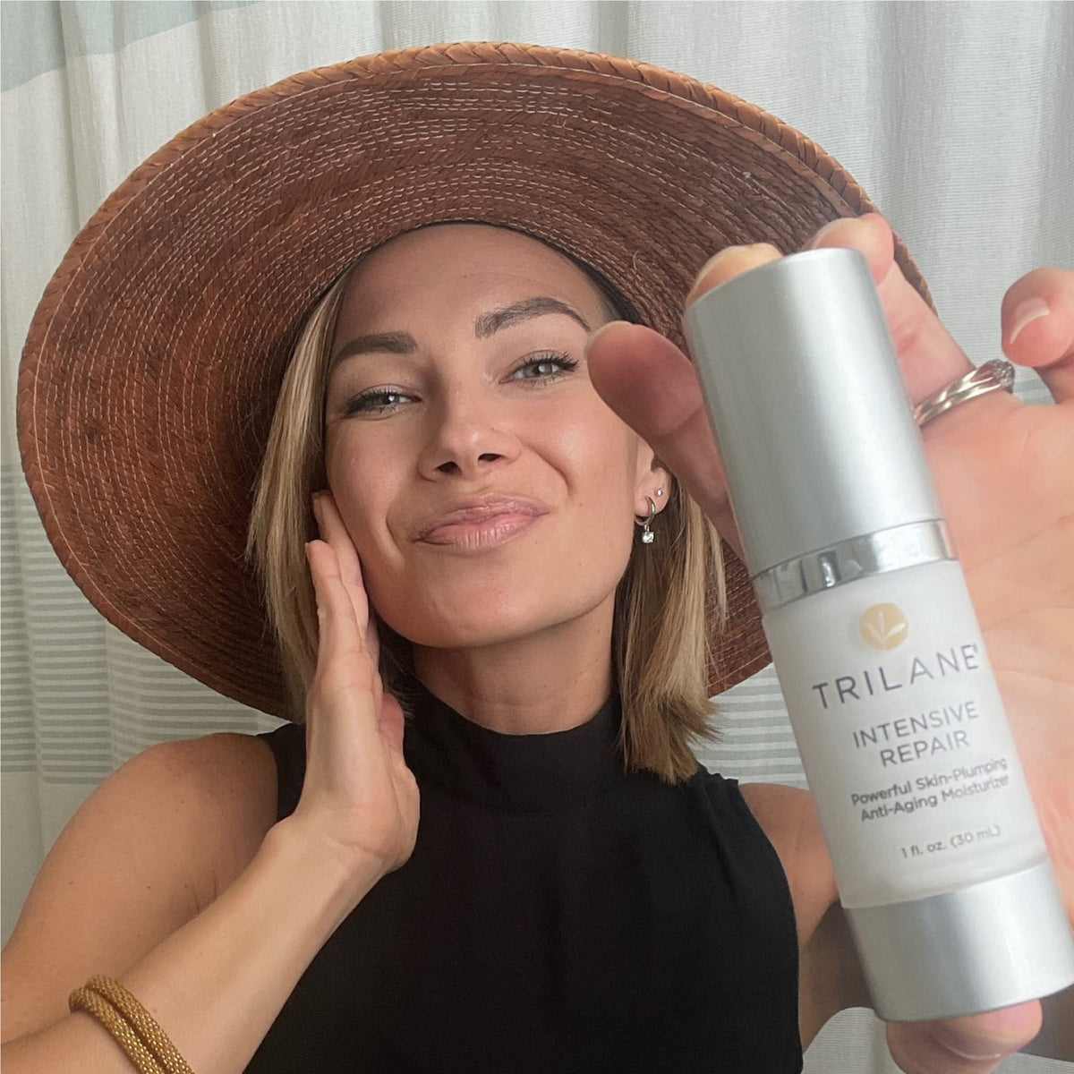 Smooth, hydrated skin after applying Trilane Intensive Repair