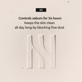 HERA Airy Primer suits all skin types without caking.