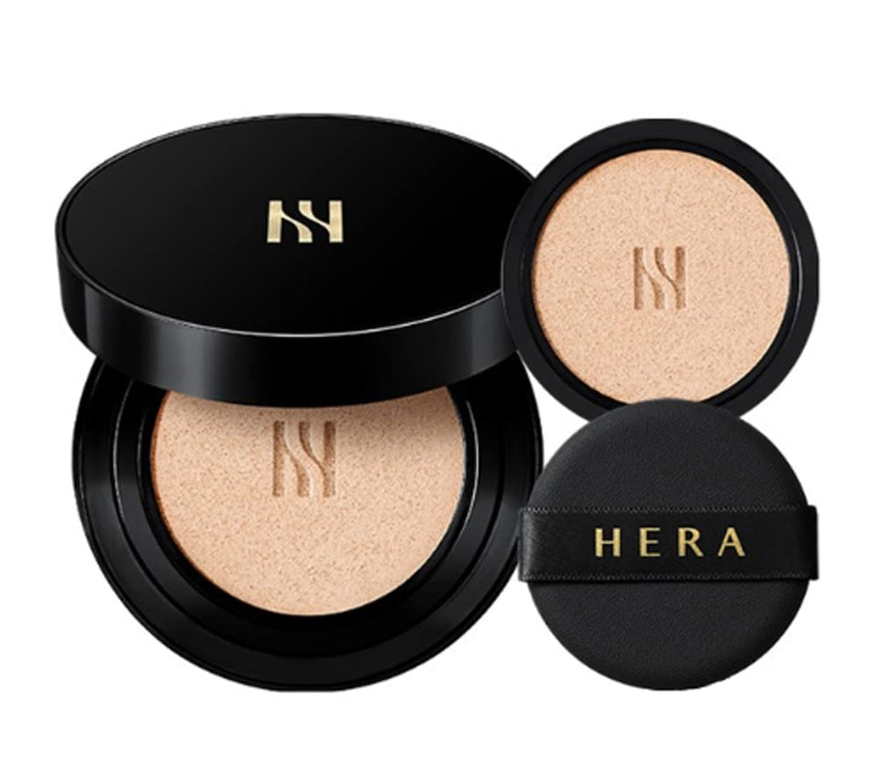 HERA Black Cushion 15g with refill in Vanilla for natural full-coverage on the face.