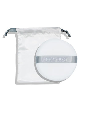 Herb & Root arrowroot and cornstarch blend absorbs moisture for gentle use