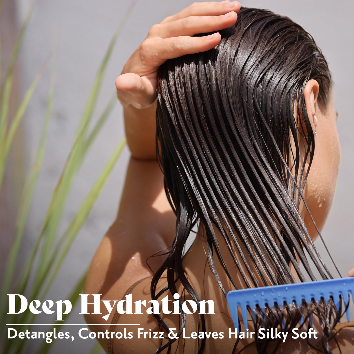 Herbatint Hydrate Conditioner cream texture closeup highlights detangling ease
