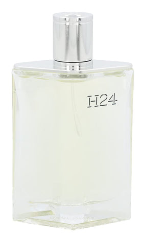 Hermès H24 spray nozzle close-up highlighting a refined, airy mist for spring.