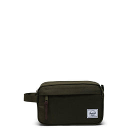 Herschel Chapter Travel Kit exterior fabric showcases durable 600D material for daily travel