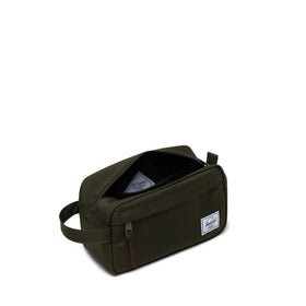 Herschel Chapter Travel Kit waterproof zipper protects essentials during commutes and trips