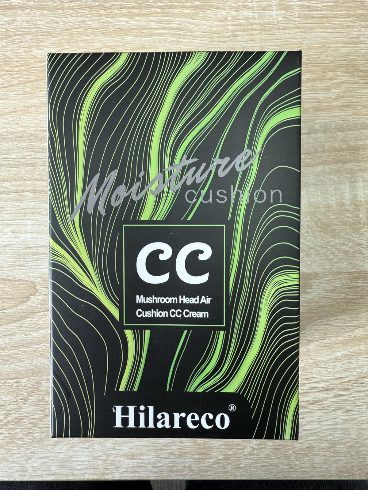 Hilareco natural packaging of the CC cream highlights eco-conscious design.