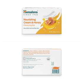 Himalaya Nourishing bar lather close-up showing rich, gentle cleansing