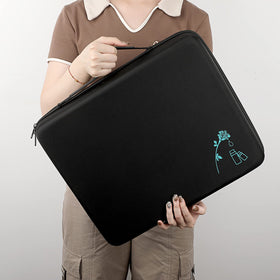 Hipiwe lightweight design makes daily carry effortless.