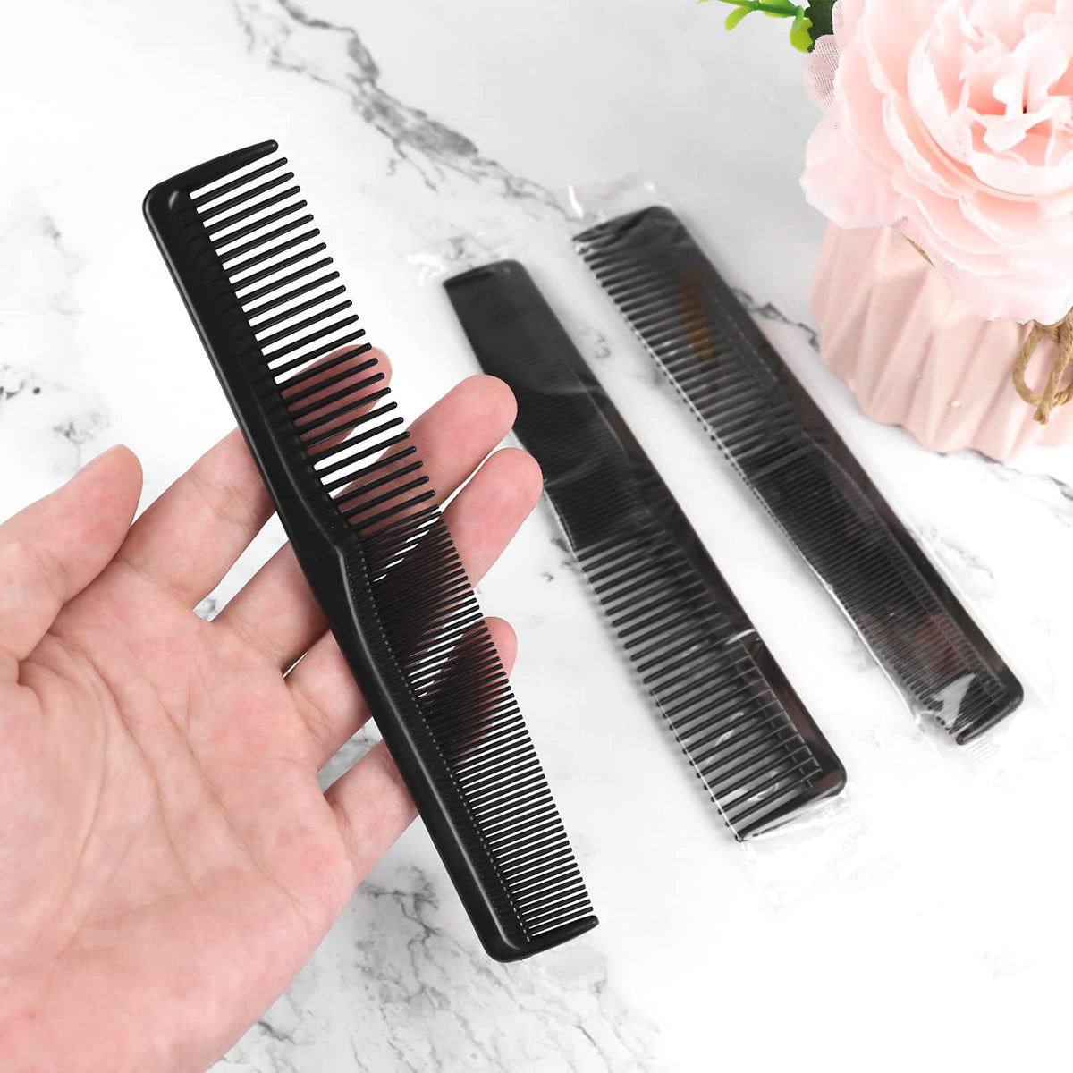 Hipruict travel-friendly bulk pack of compact combs