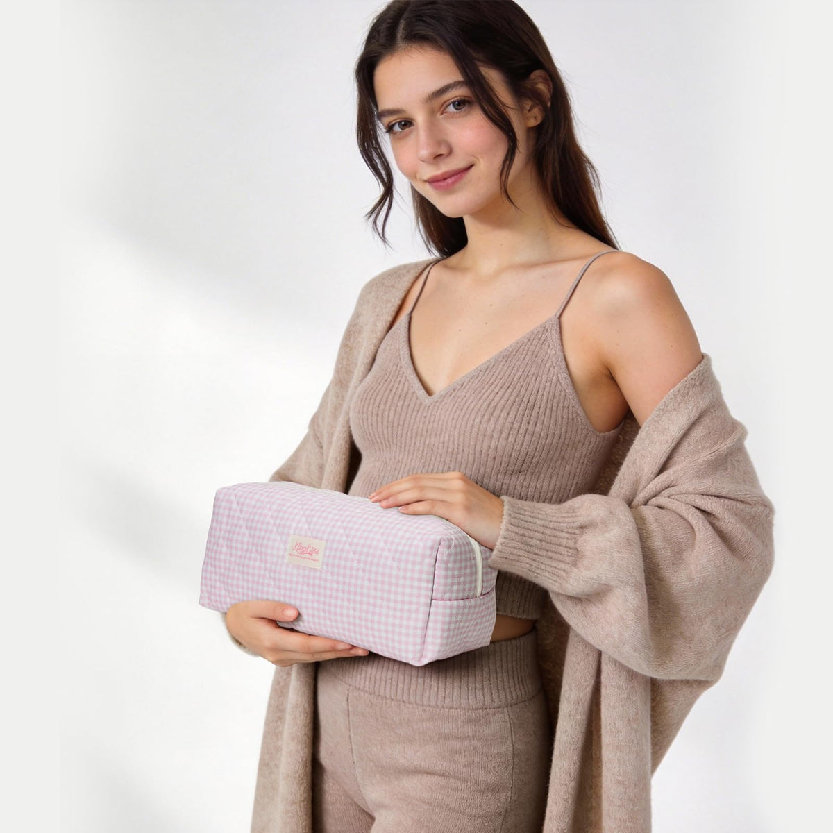 HiTotes durable polyester shell keeps contents protected daily