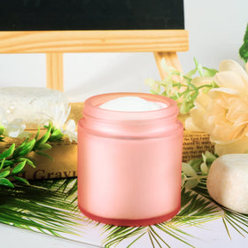 Hoa Kinh BPA-free lid seals to keep contents sealed and fresh.