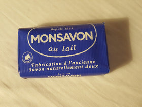 Hoofun Monsavon Au Lait soap 4-bars pack for family use, compact and practical