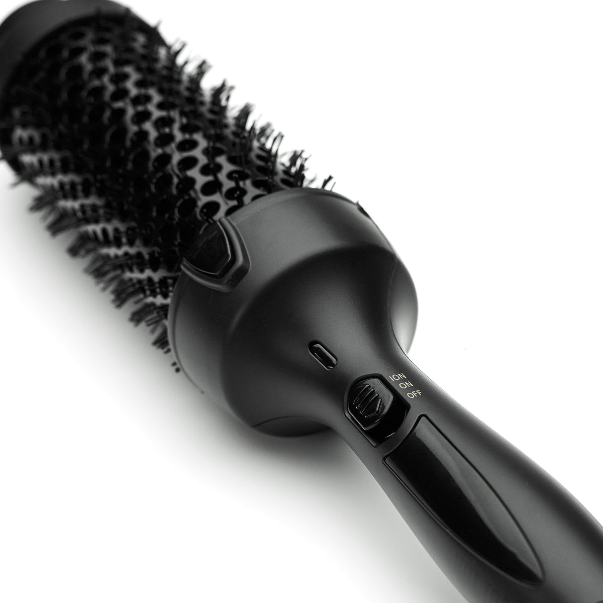 HOT TOOLS Pro Artist Black Gold Hot Styler barrel-detail shows 1 ¾ inch size for smooth straightening.