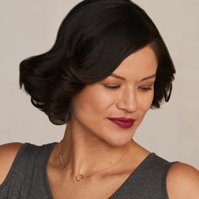 Hot Tools Pro Artist 1in heat barrel — even heat for smooth, voluminous looks.