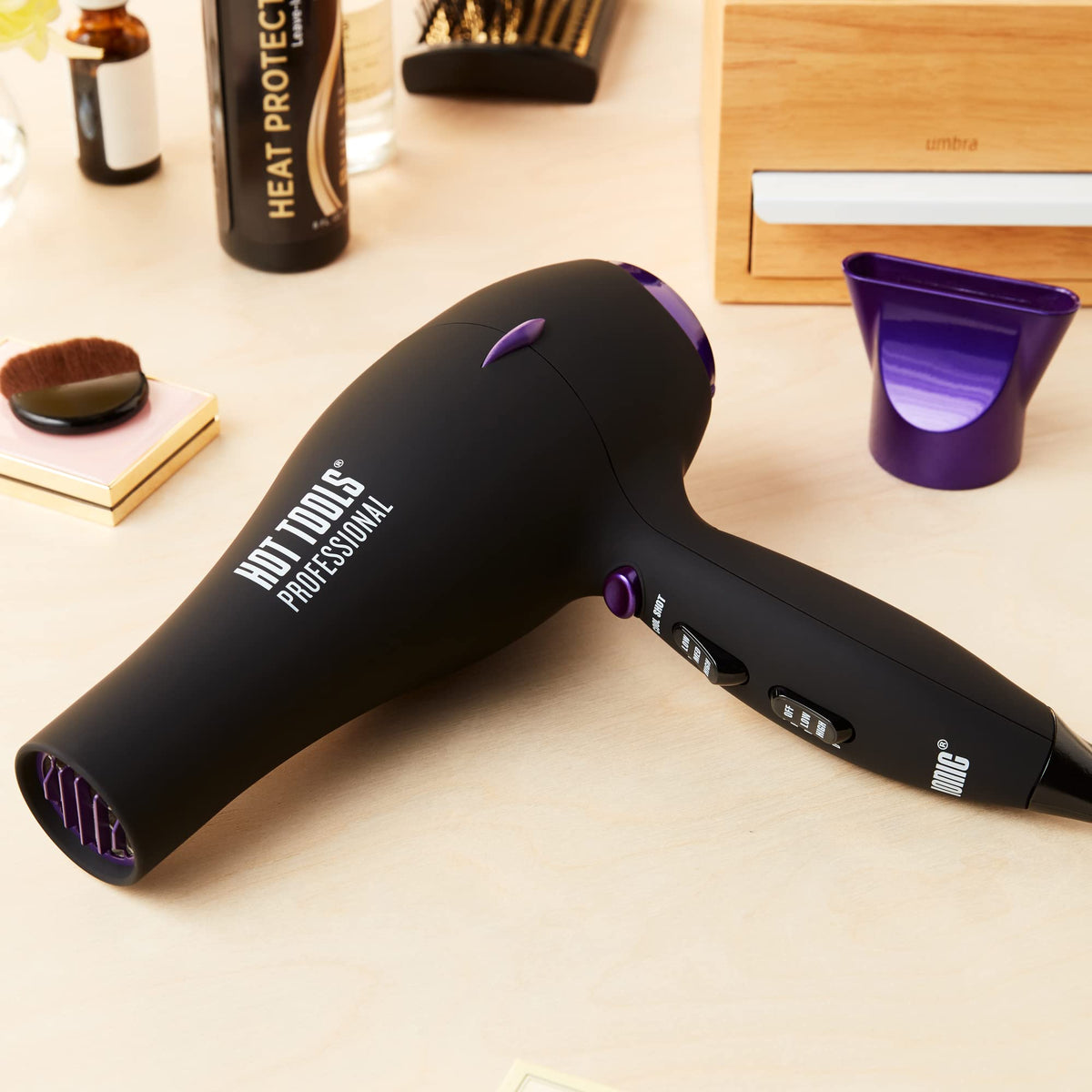 HOT TOOLS Pro Artist Tourmaline 2000 Turbo Hair Dryer in travel gem bag