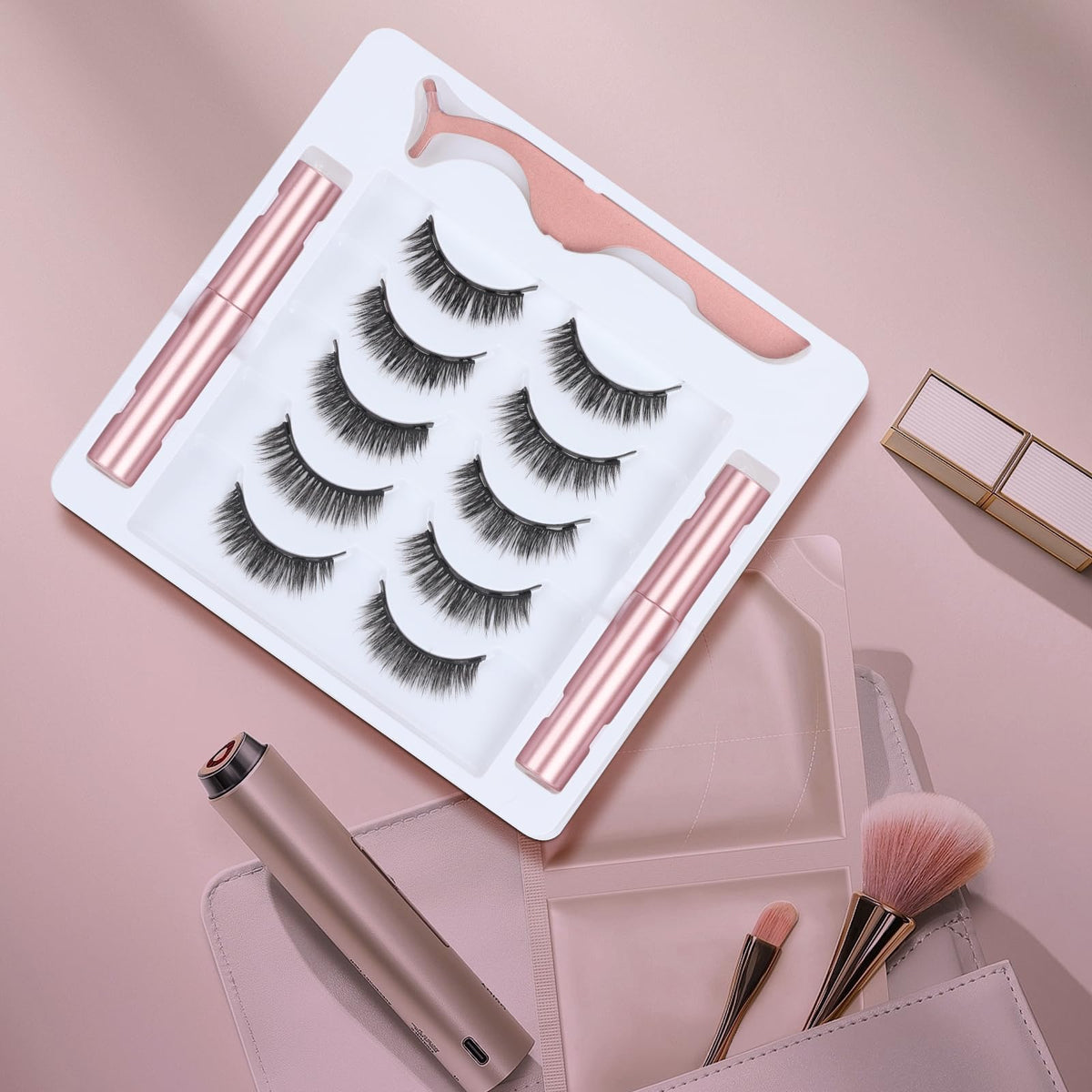 Houldhowd two-eyeliner-included illustrates extended wear with dual liners.
