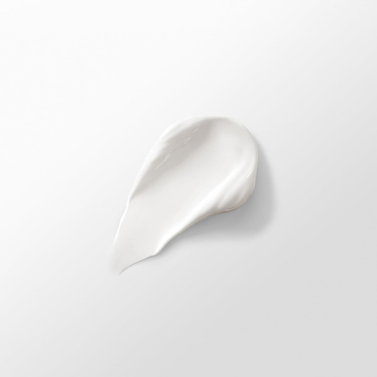 Hourglass Illusion Priming Moisturizer swatch reveals silky, hydrating texture.