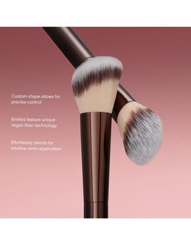 Hourglass No. 15 Blush Brush cream blush application for seamless blending