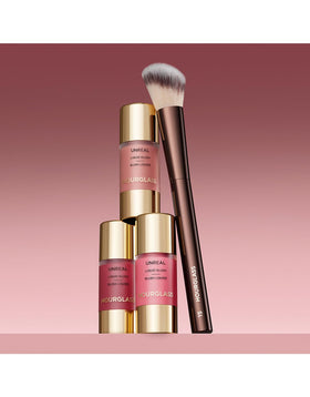 Hourglass No. 15 Blush Brush lightweight handle for precise control