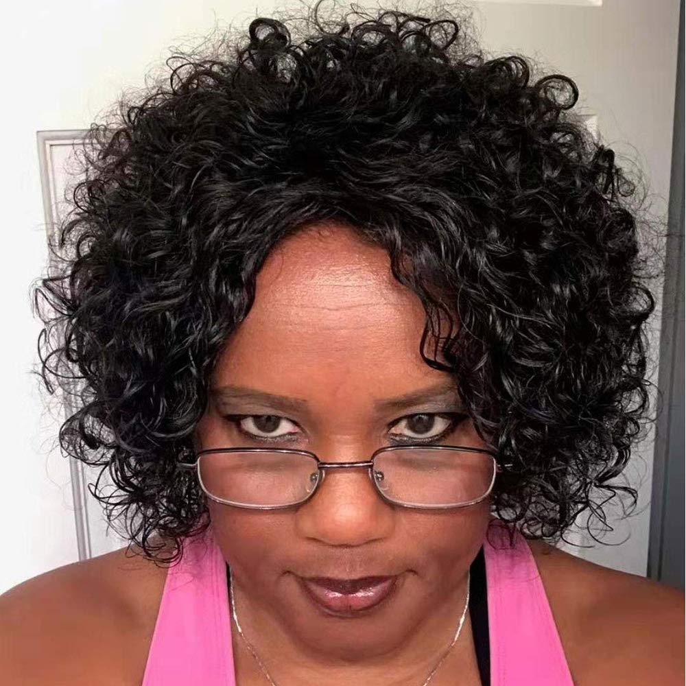 HUA model wearing this wig demonstrates effortless wear and everyday versatility